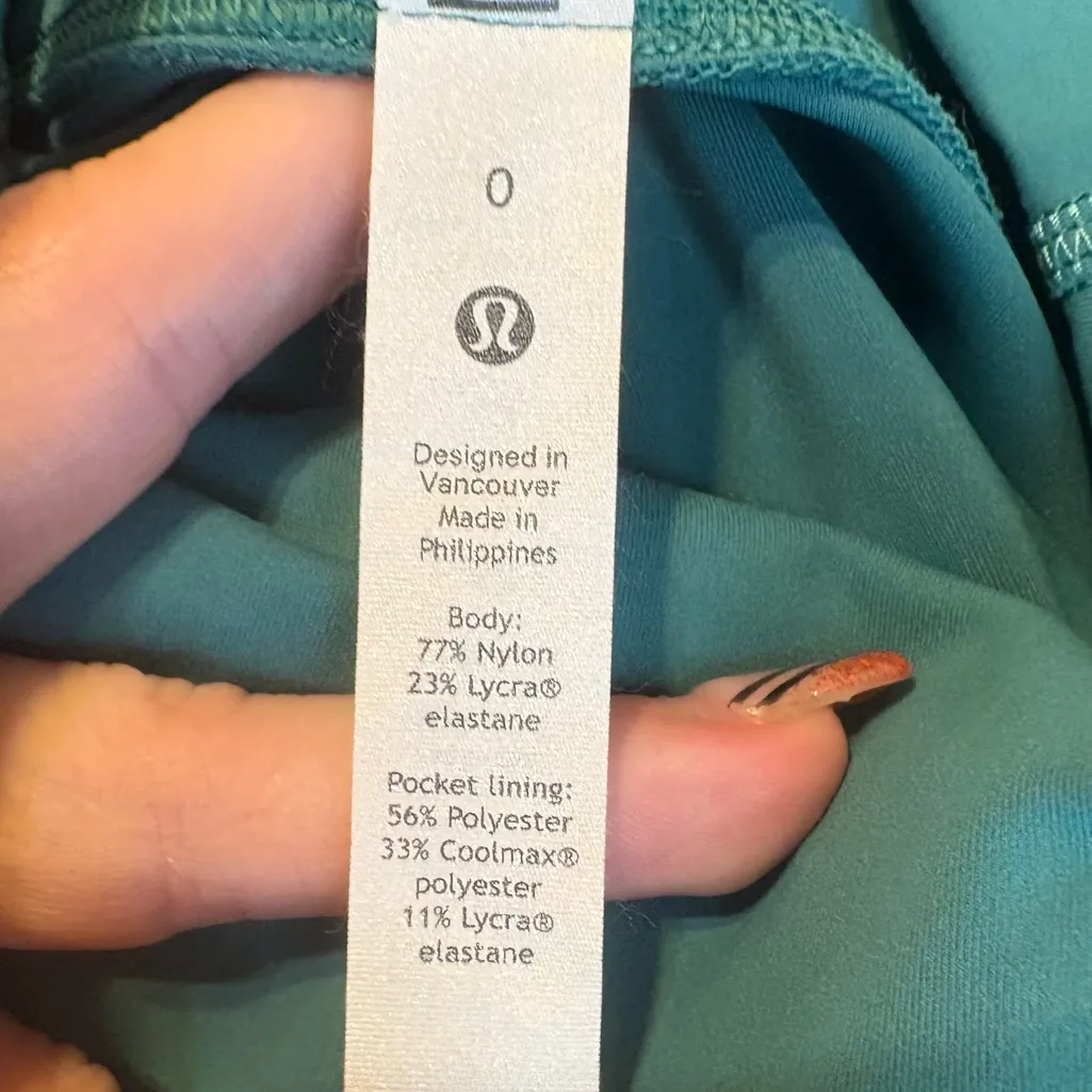 Lululemon under under train high‎ rise short teal 0 - Image 3