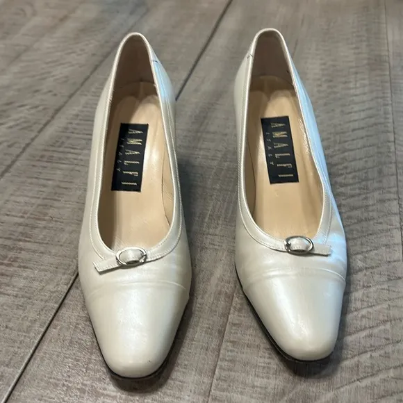 Amalfi Shoes Women’s Pumps Made in Italy Size 6 1/2 - Image 2