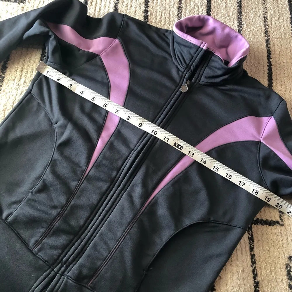 Nike zip up sweater - Image 5