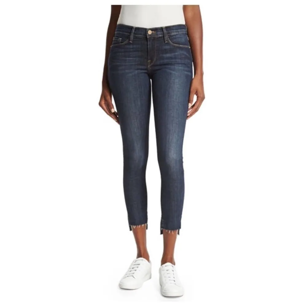 FRAME Le Skinny‎ de Jeanne Stagger Raw-Hem Jeans, Perry Street Sz 26 - Image 9