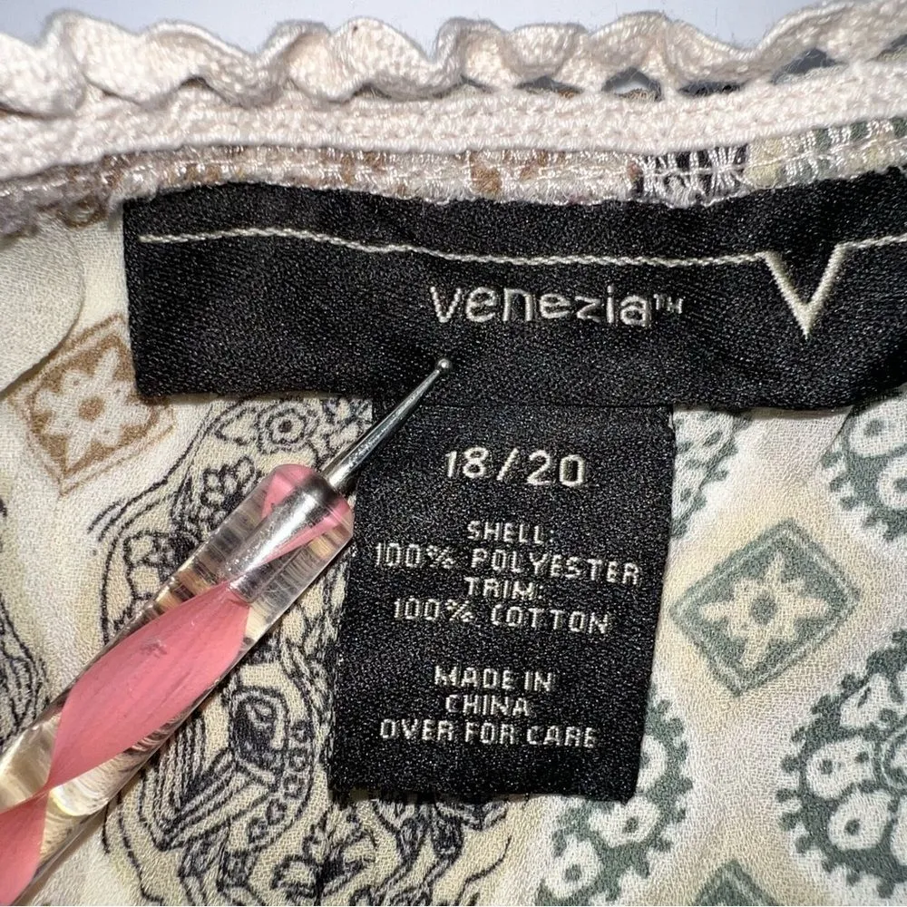 Venezia Tunic Styled Blouse w/Cotton Lace Accent on Hem/Neck/Sleeve/Waist - Image 10