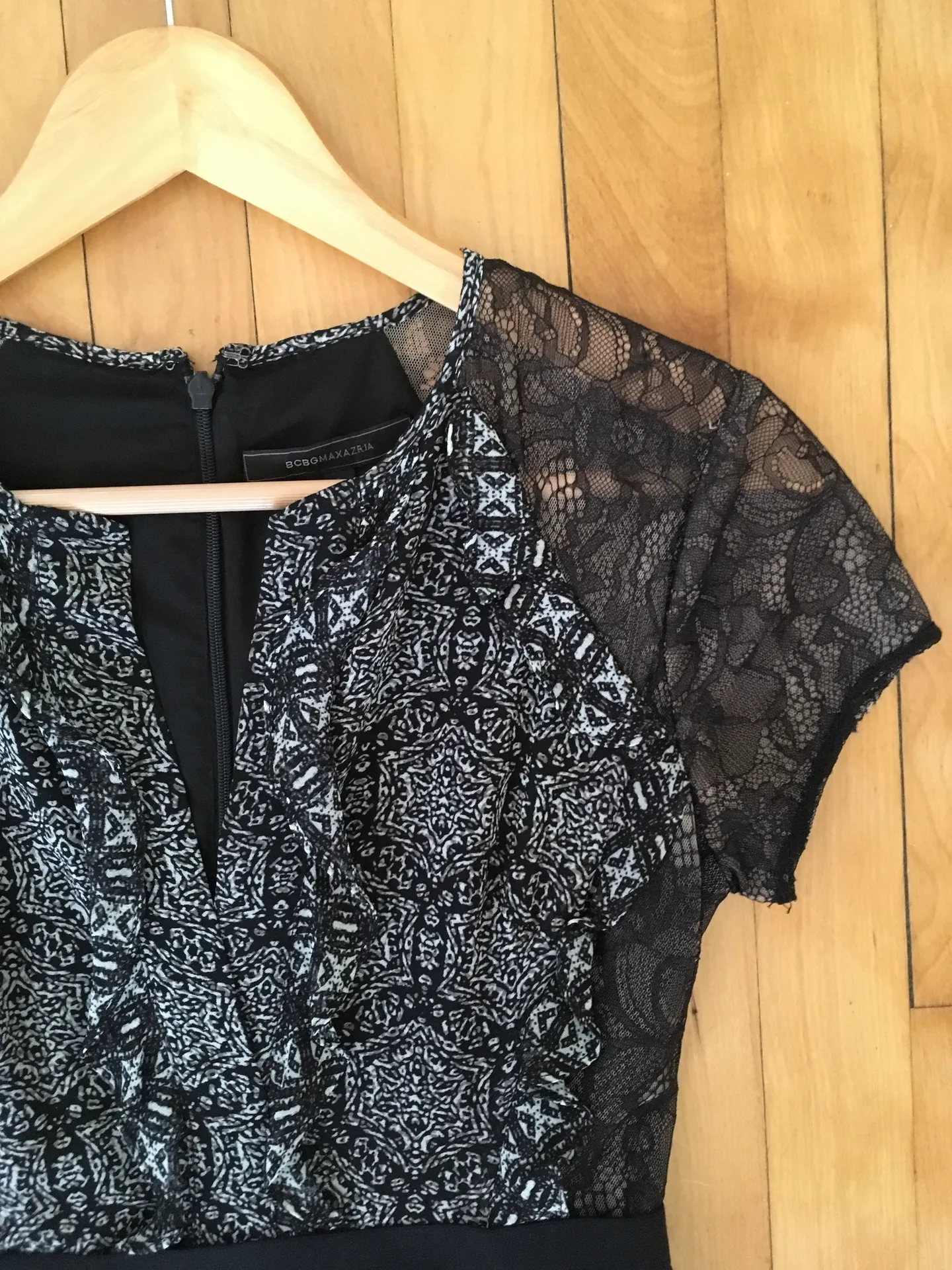 BCBGMaxAzria Stephanie Lace Printed Dress Size 0 - Image 5