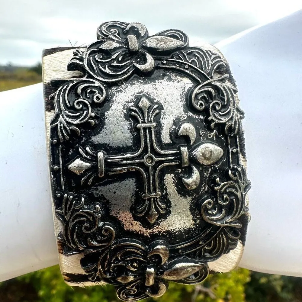 Zebra calf hair silver cross wide snap bracelet - Image 6