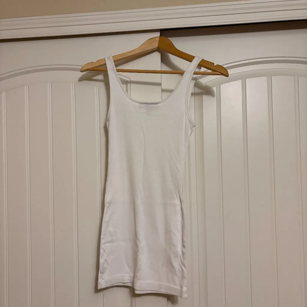 A Pea In The Pod Maternity Tank Top Small White Ribbed Long Line Rayon Cotton - Image 3