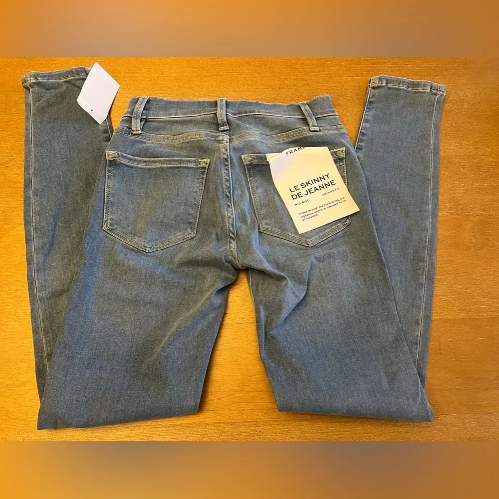 NWT FRAME Jeans - $218 retail 💙 - Image 4