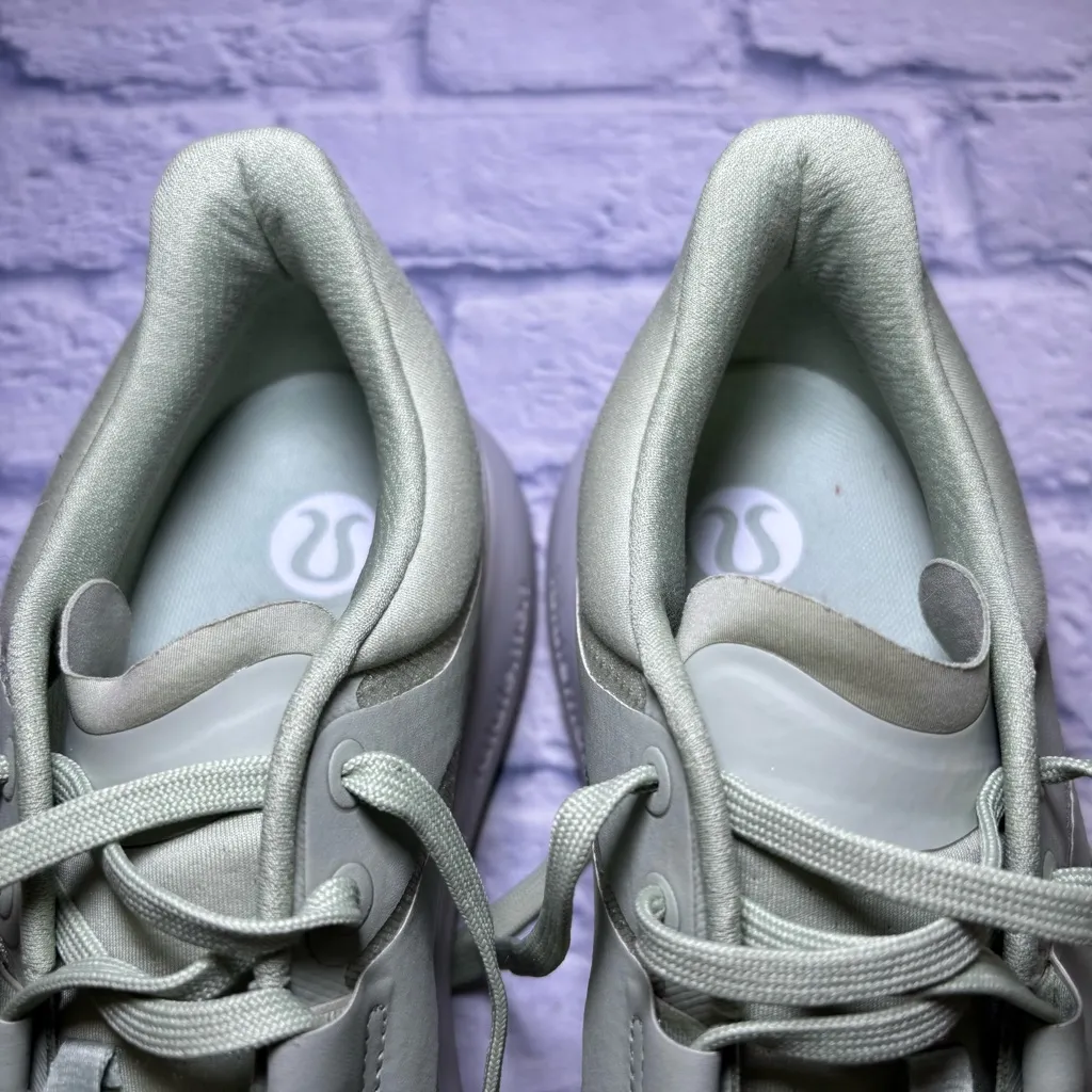 Lululemon Women’s Strongfeel Train Shoes Size 12 Light Sage Gym Training Run - Image 12