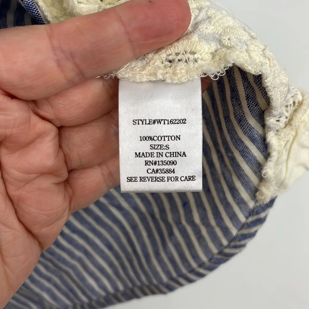 White Crow  Small Blue and White Pinstripe Lace Button Down Sleeveless Blouse - Image 6