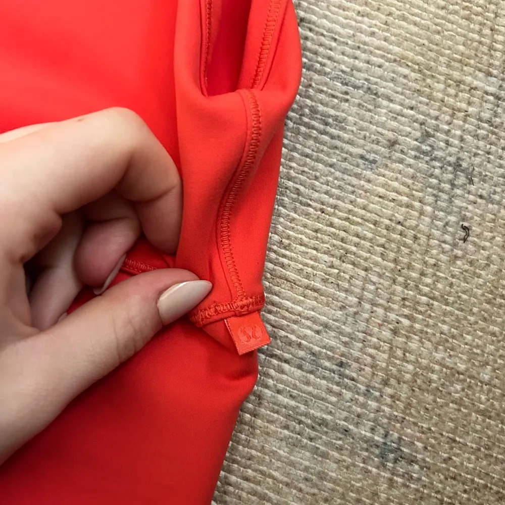 Lululemon power pivot tank - Image 3