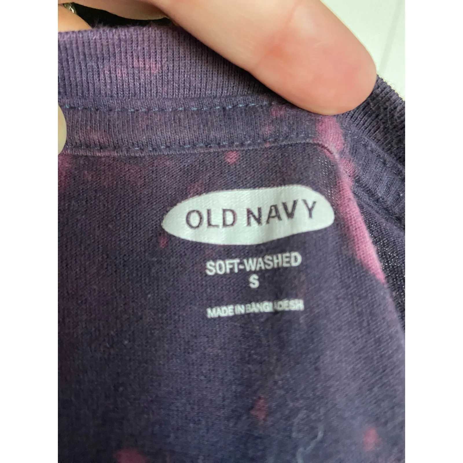 Old Navy Womens Tee Size S Soft Washed Purple‎ Tie Dye Wave Pocket Shirt - Image 5