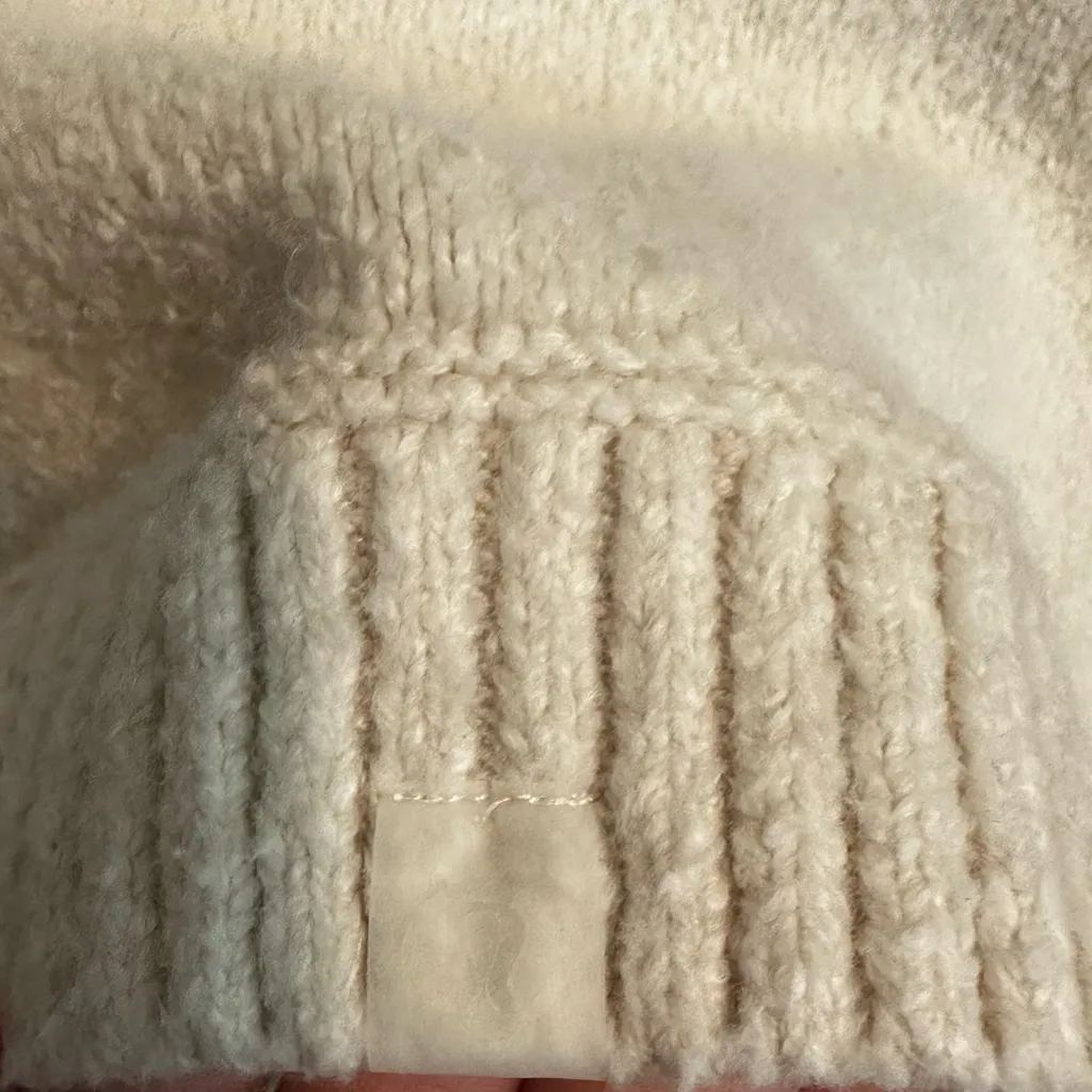 Lululemon Brushed Cotton Merino Blend Crewneck Sweater Ivory Preppy Size Small - Image 8