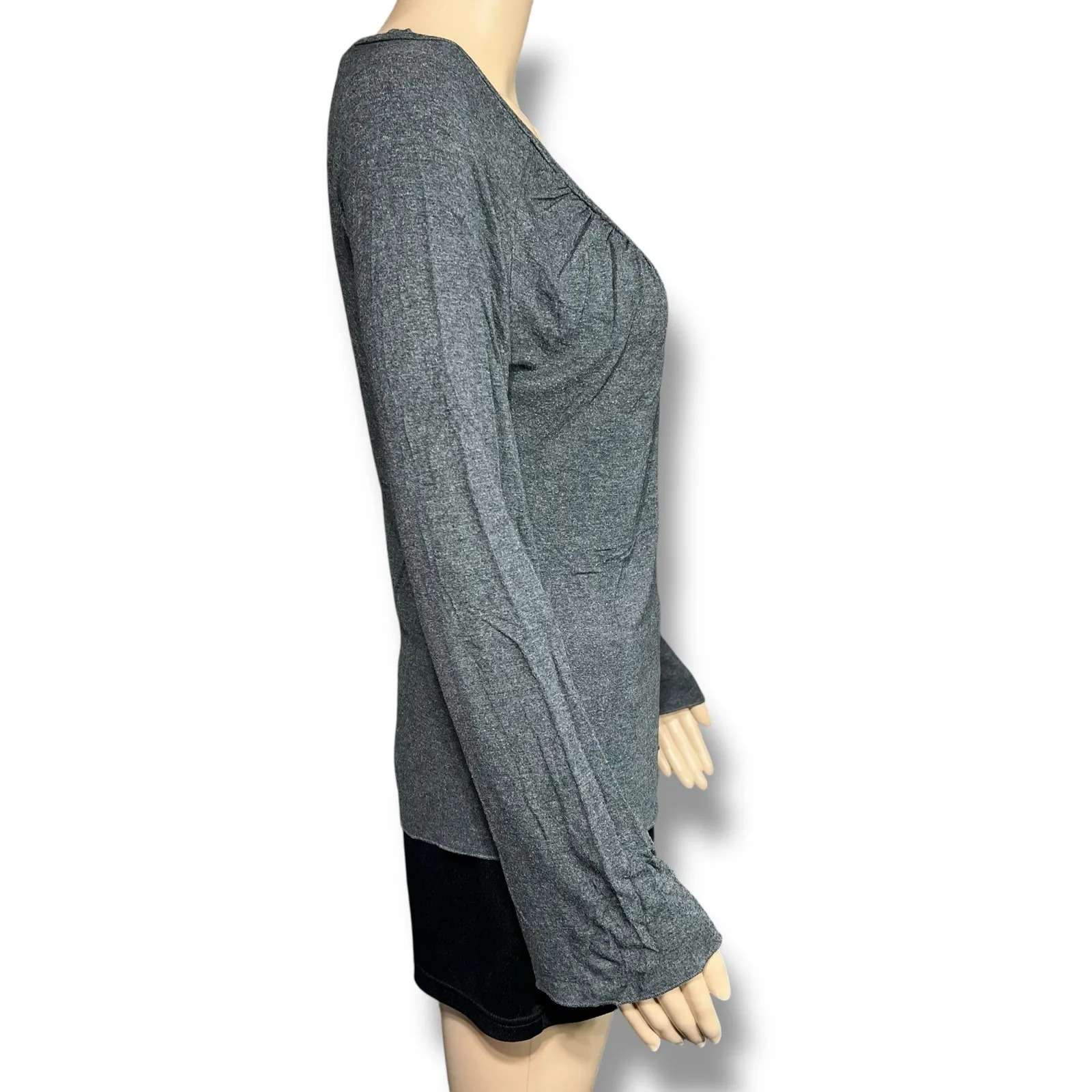 Daisy Fuentes Womens T Shirt Top Long Sleeve Pleated V Neck Pullover Gray Small - Image 2