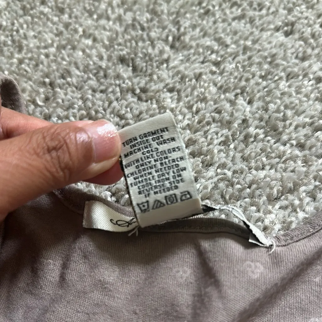 Stylish American Rag Cie Gray top Size M - Image 8