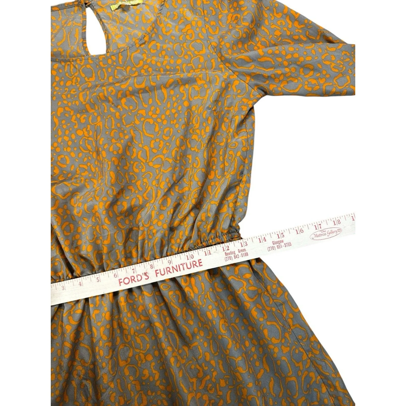 Gianni Bini Long Sleeve Ruffle Hem Dress Gray Orange Animal Print‎ Medium Boho - Image 9