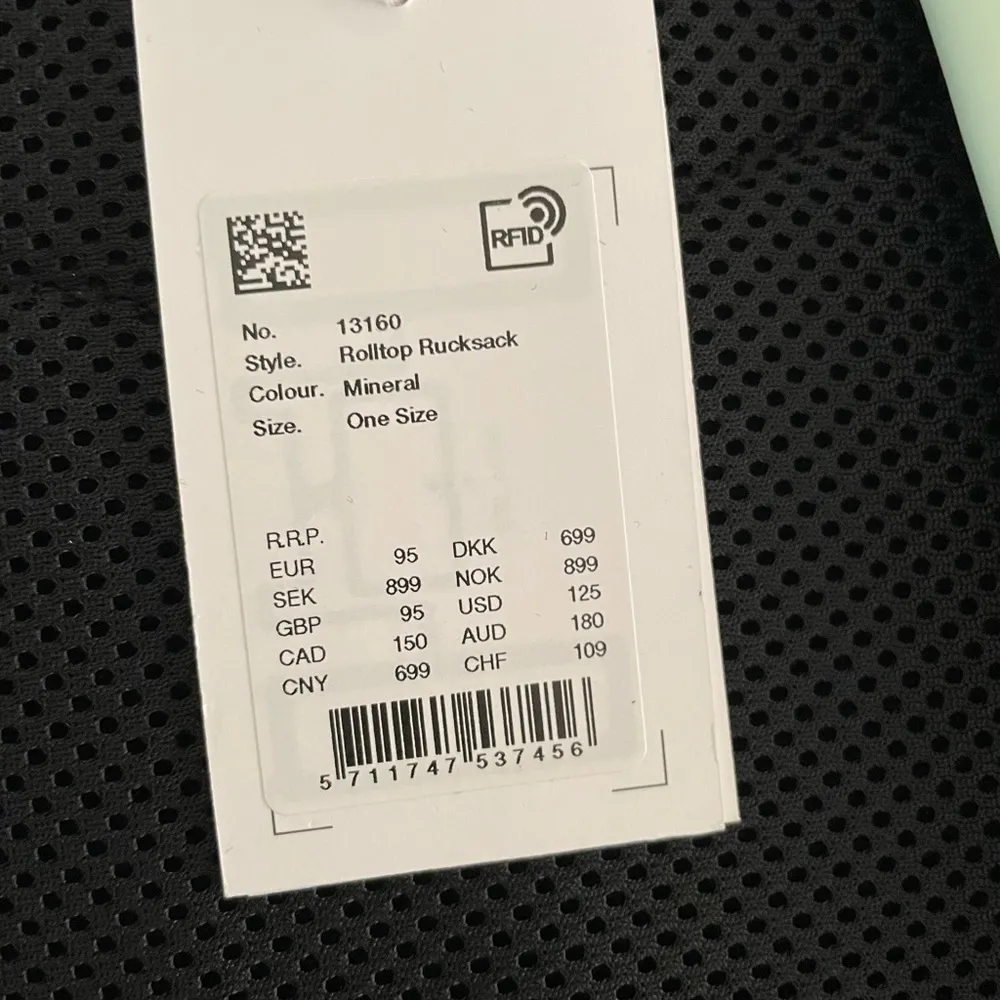 NWT Rains Rolltop Rucksack Zip - Image 8