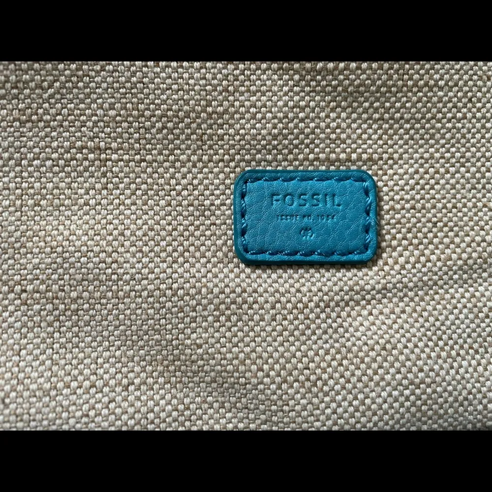 Fossil Kira Leather/Canvas Crossbody Tote - Image 5