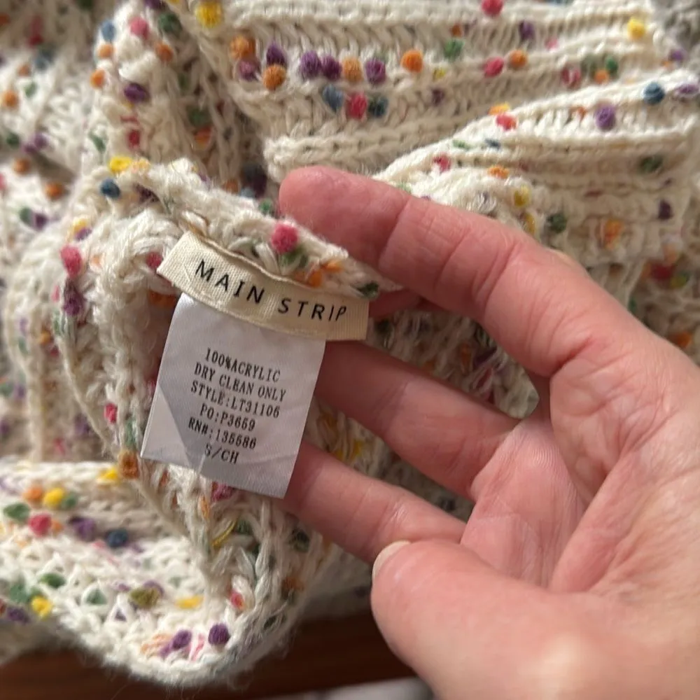 Main strip oversize sweater.  Off the shoulder.  Size Small. Twist back. - Image 5