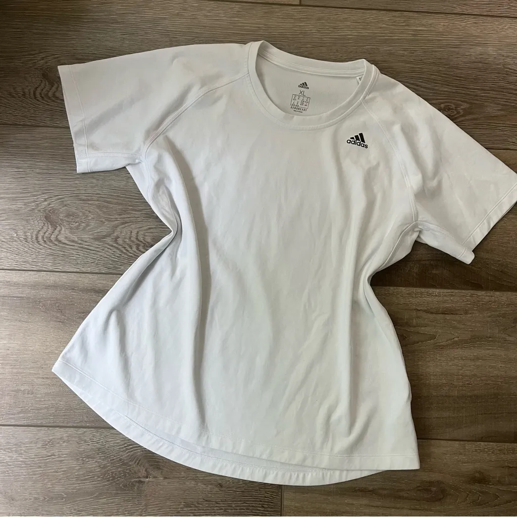 Adidas White Basic Tee Size XL - Image 2