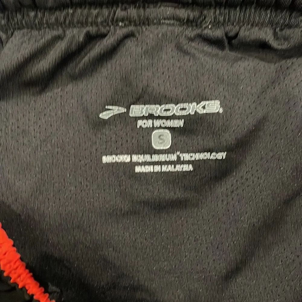 Brooks runner short - Image 3