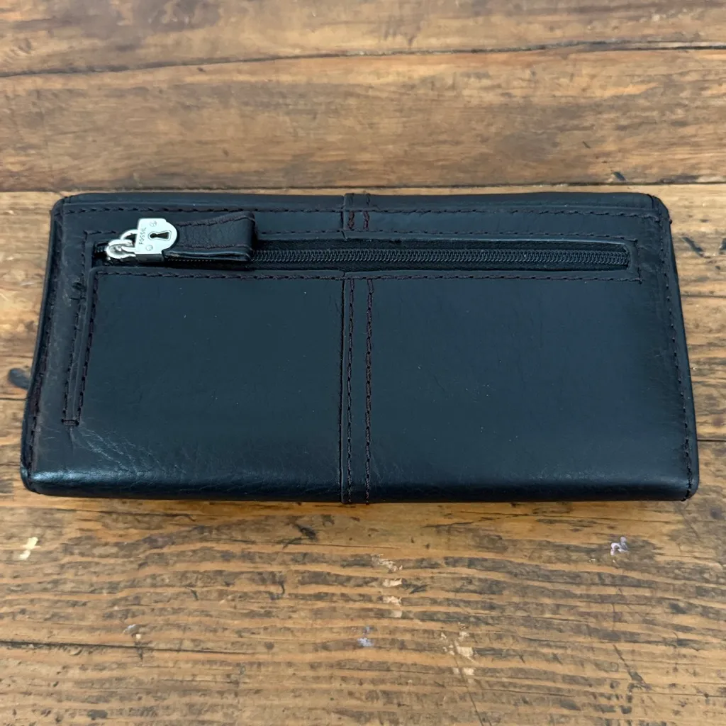 Fossil Black Pebbled Leather Vintage Maddox Classic Key Hole Wallet - Image 2