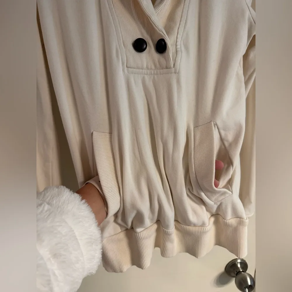 Banana Republic Luxe Cream‎ Pullover, Small - Image 5