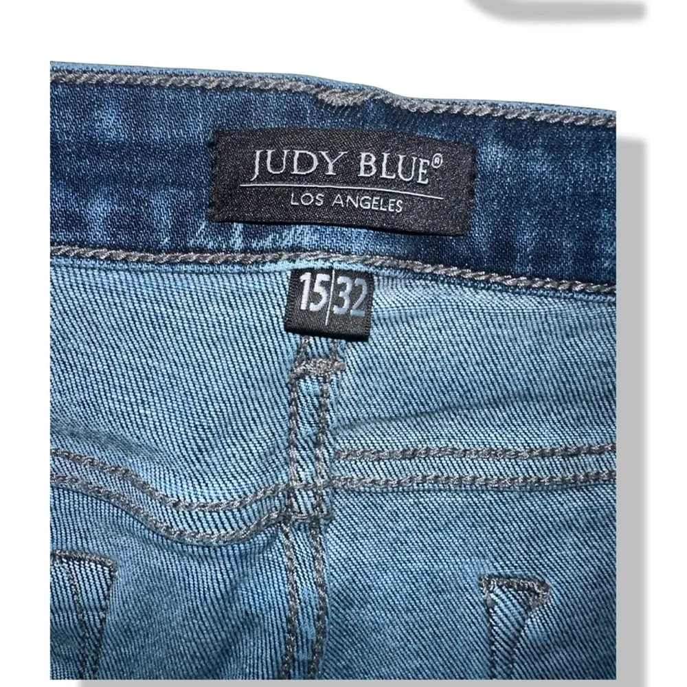 Judy Blue Bleach Splatter Distressed Boyfriend Jeans Size 15/32 - Image 6