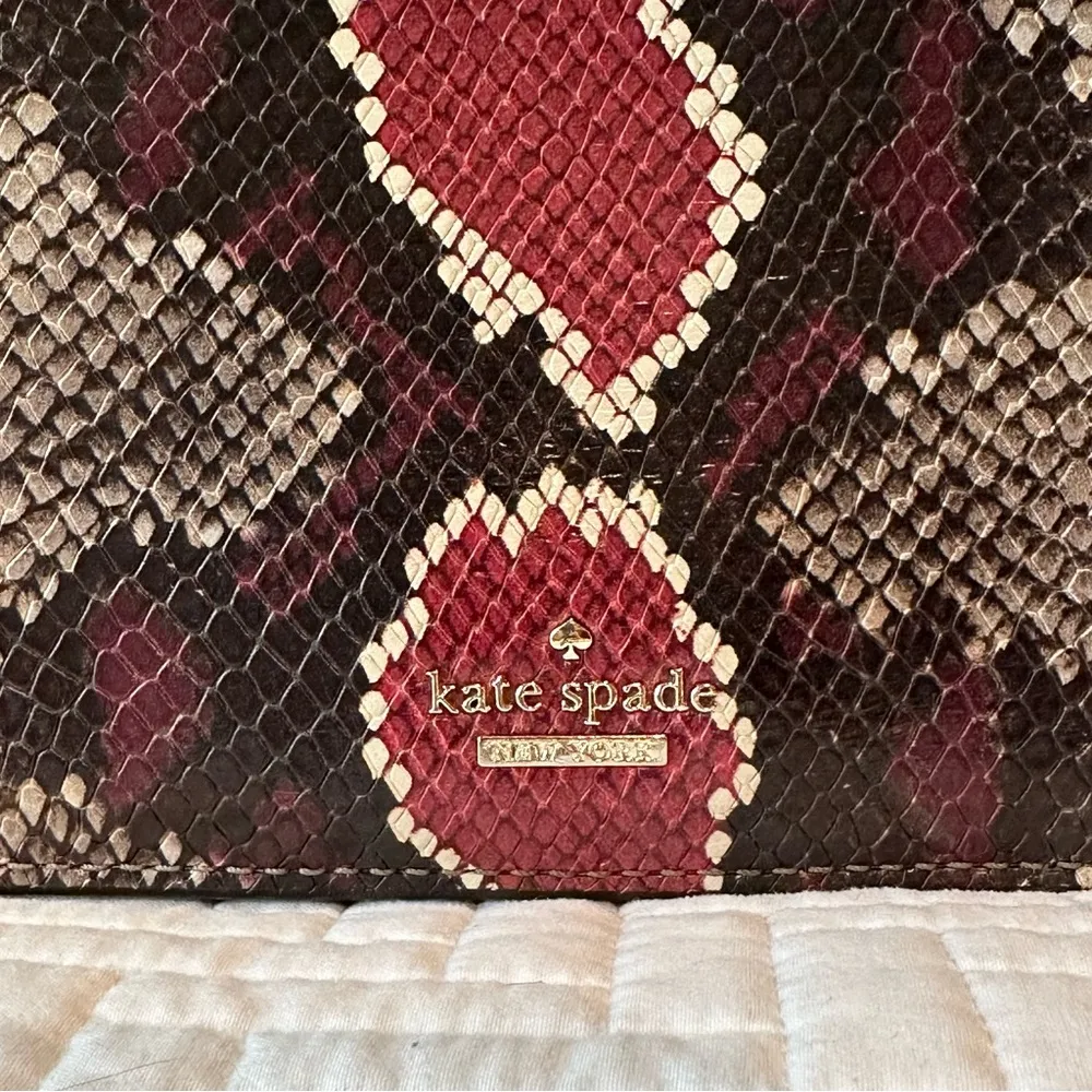 Kate Spade Reece Park Marci Snake Embossed Shoulder Bag - Image 6