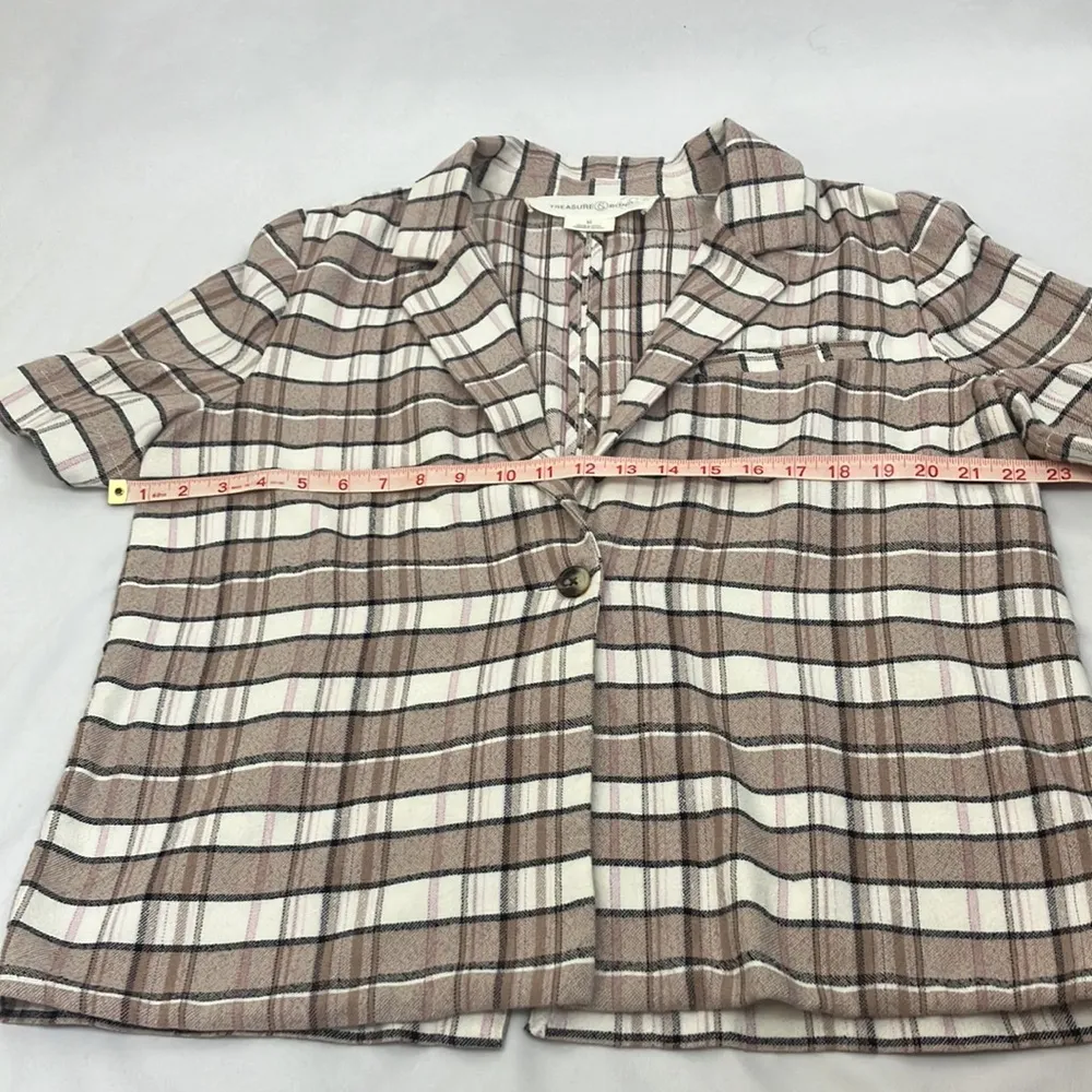 Treasure & Bond Plaid Short Sleeve Blazer woman’s size medium - Image 7