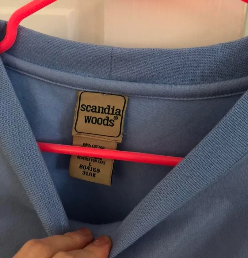 scandia woods sweatshirt  - Image 4