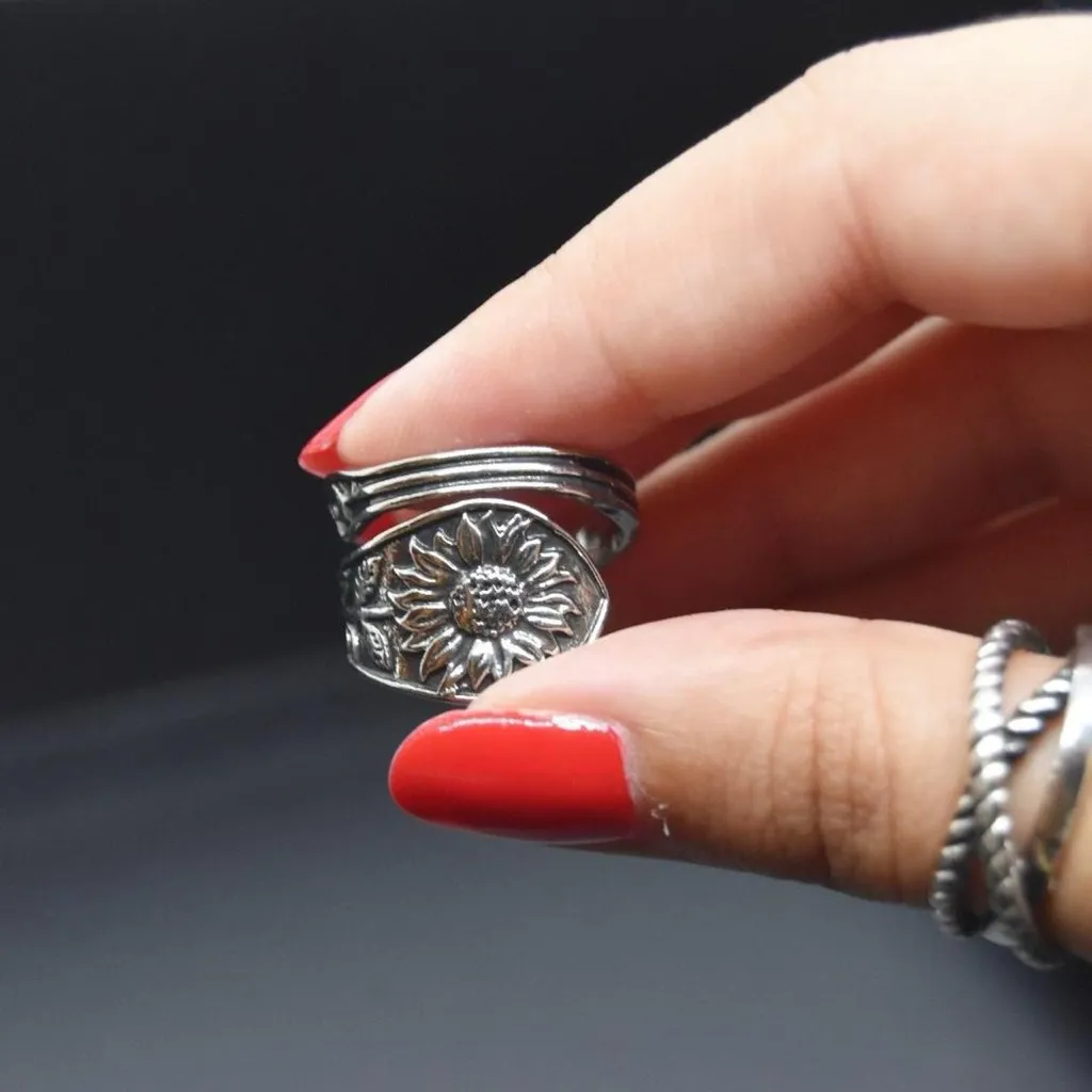 Silver Spoon Ring with Sunflower Design - Image 2