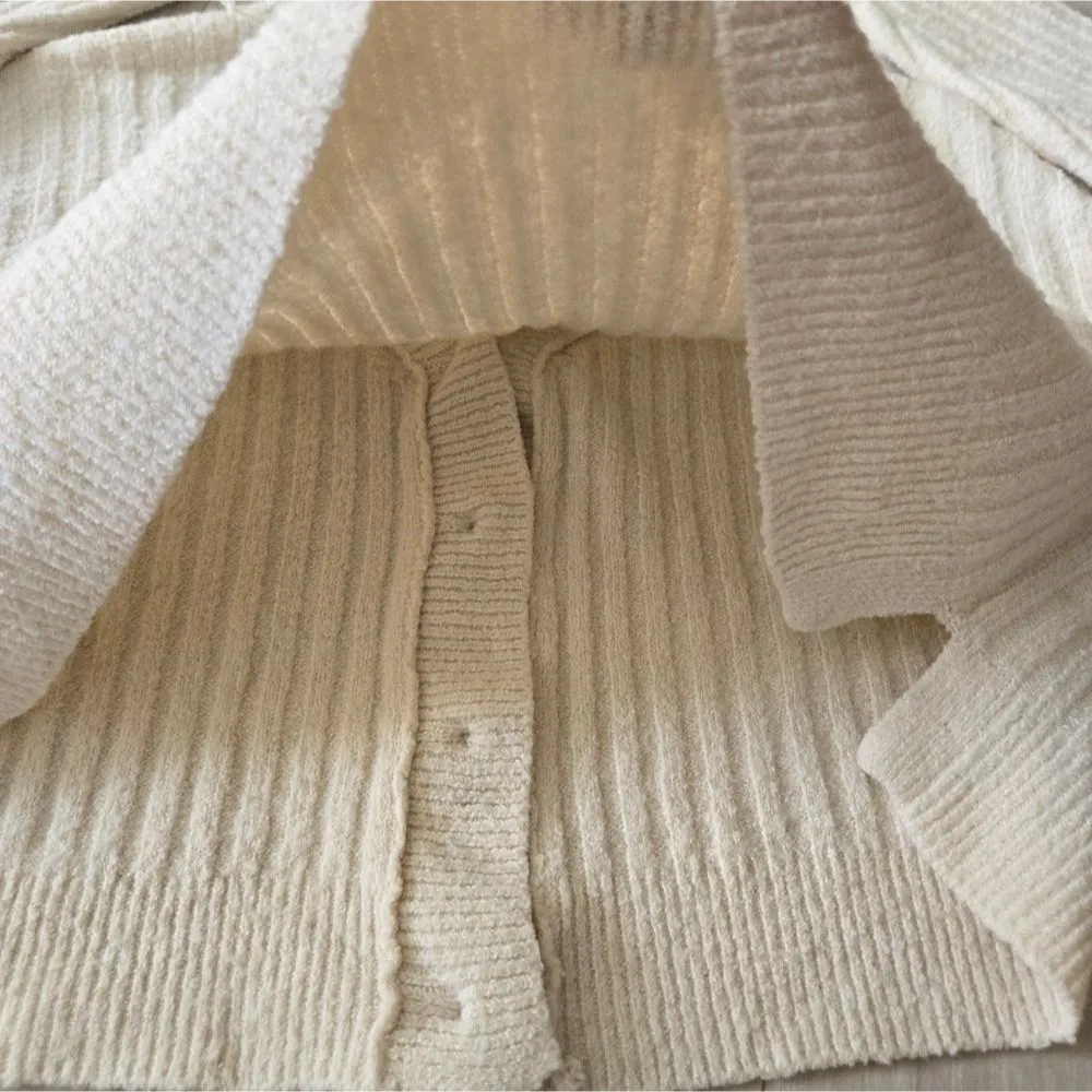 Women’s Cream Button Front Cropped Cardigan Sweater Top Preppy Soft Crop Size Size M - Image 8