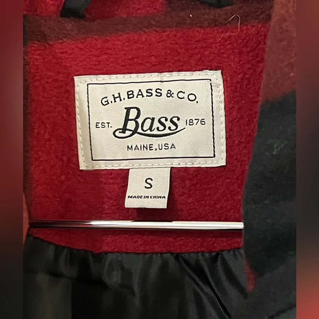 Bass women’s vest size small winter perfect! Black - Image 10