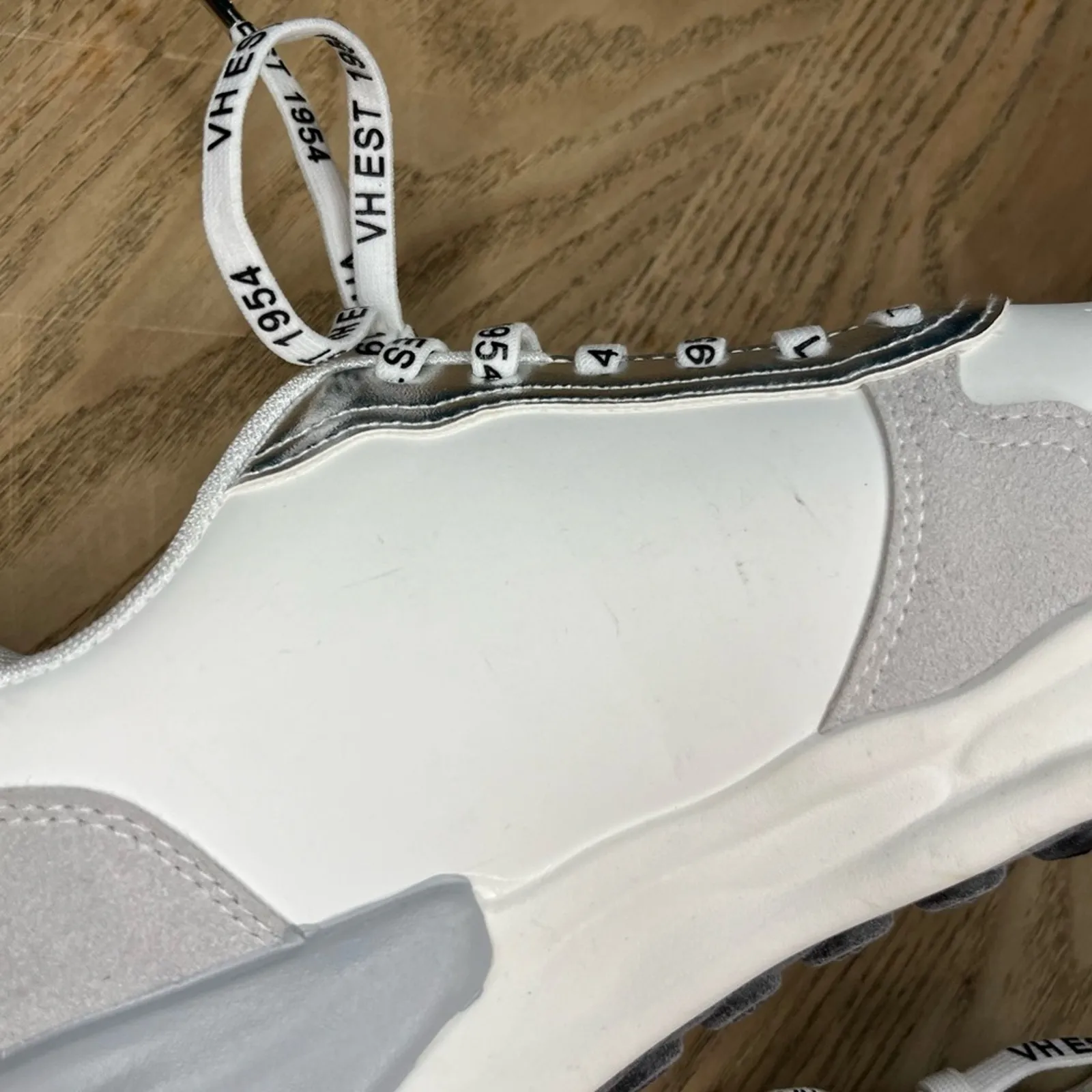 Vintage Havana Run Silver Glitter Sneaker Trainer Shoe Metallic Star Women’s 8 - Image 9