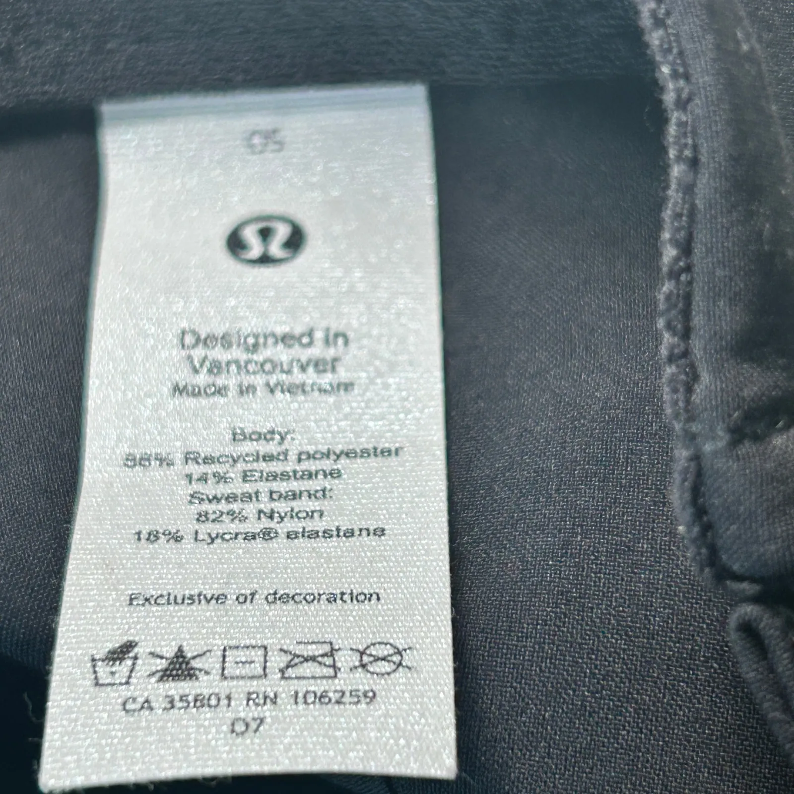 Lululemon  Black Baseball Cap Unstructured Soft Fabric Adjustable Back - Image 6