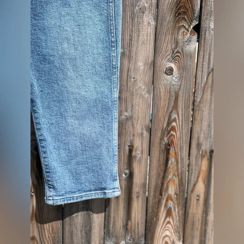 Madewell The '90s Capri Jean - Image 6