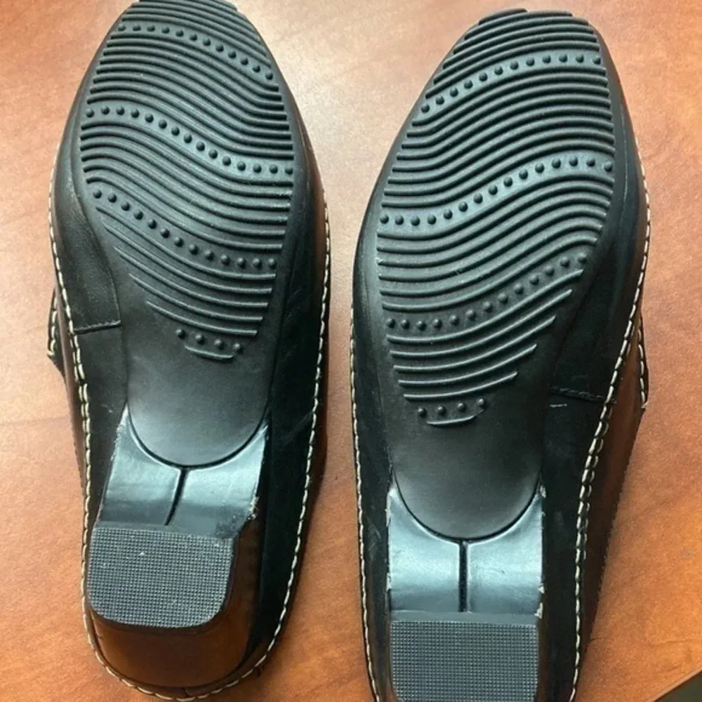 White mountains ladies  shoe  size 6 - Image 6