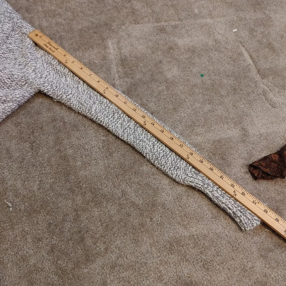 American Eagle Size Extra Small XS Gray Gray White Sweater Button Wool Acrylic - Image 5