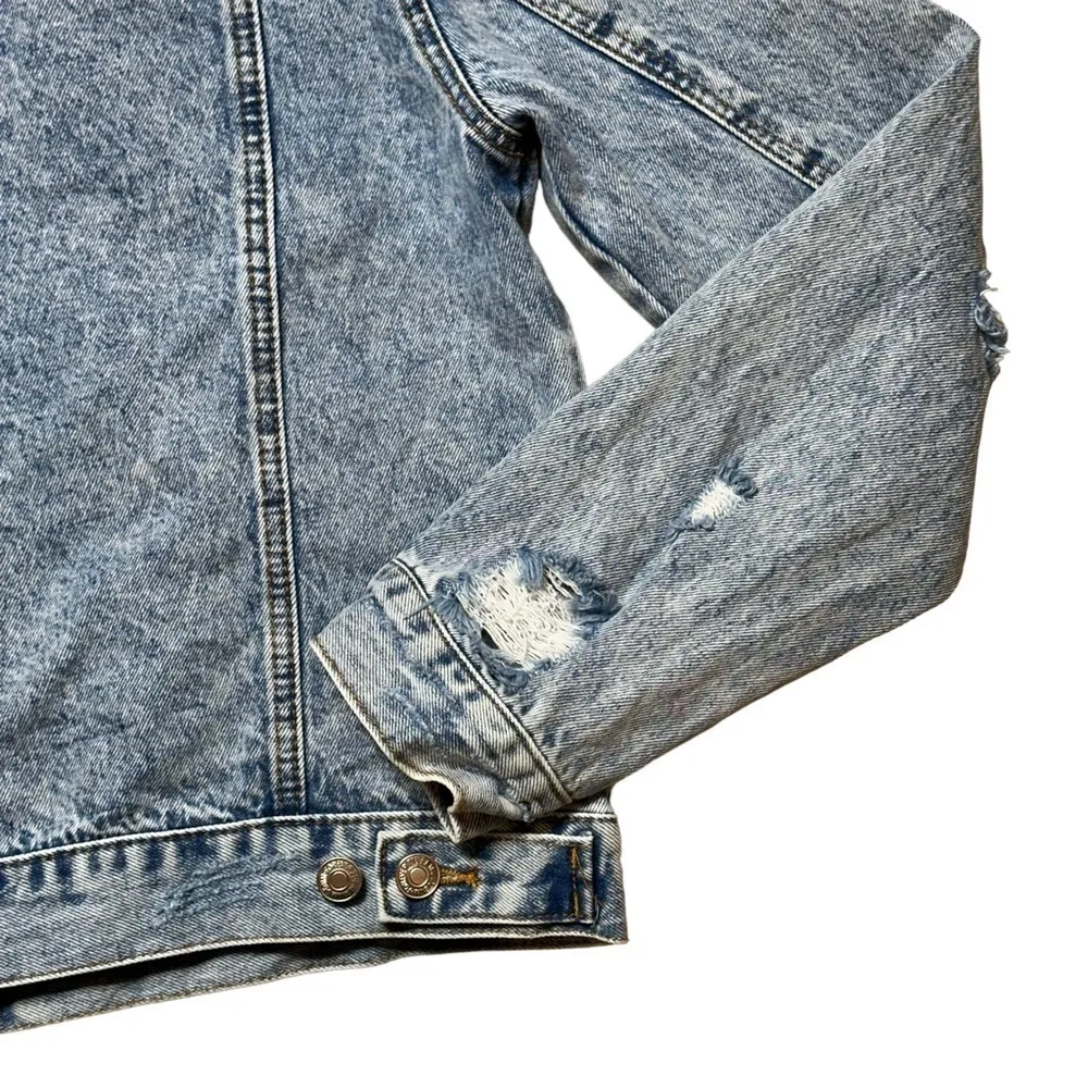 Forever 21 Light Wash Distressed Denim Jacket US S - Image 9