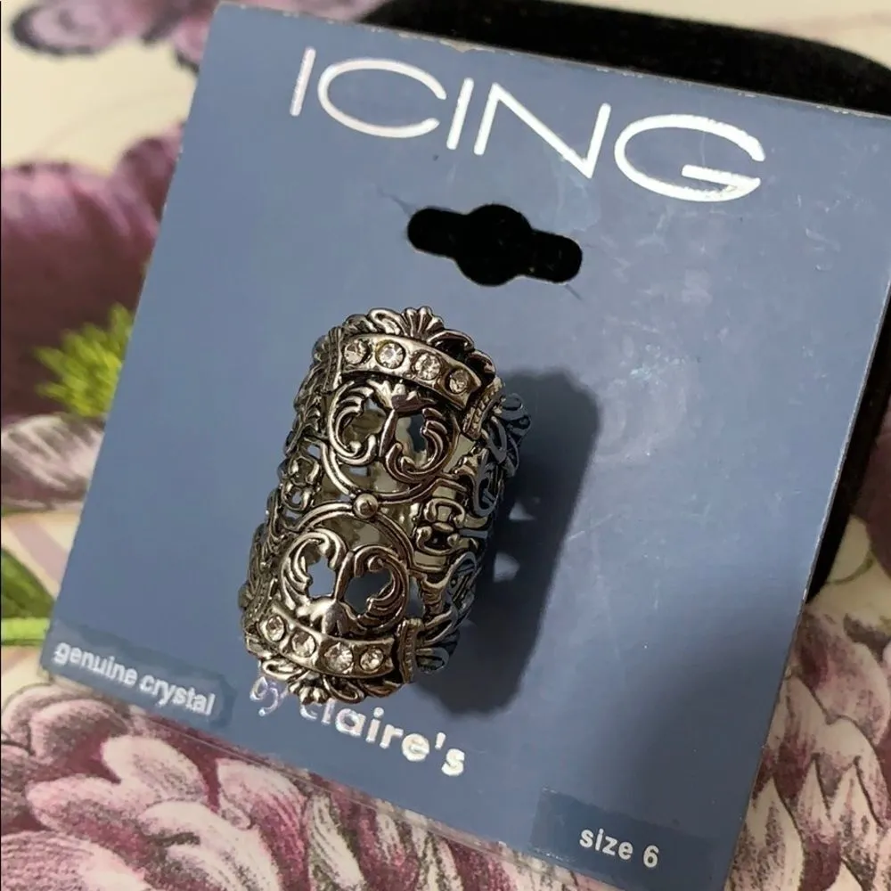 Icing by Claire’s Ring Genuine Crystal size 6 - Image 2