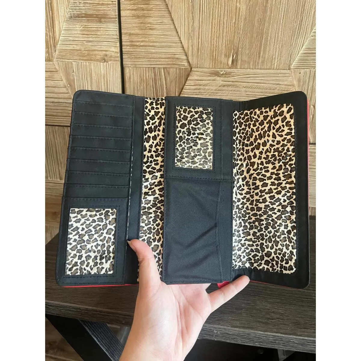 Kenneth Cole Reaction Red Genuine Leather Wallet Large Chic - Image 5