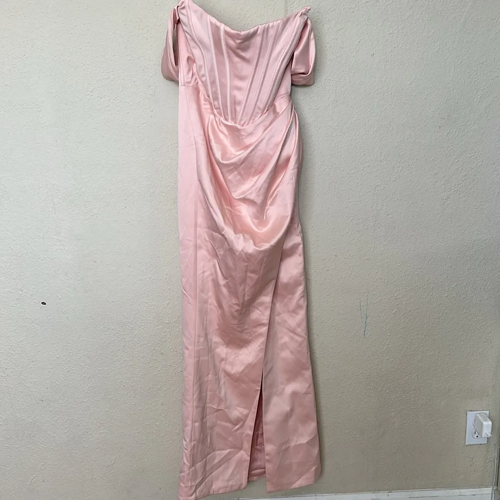 HOUSE OF CB 'Genevieve' Blush Satin Off Shoulder‎ Gown /Size M NWOT size M - Image 3
