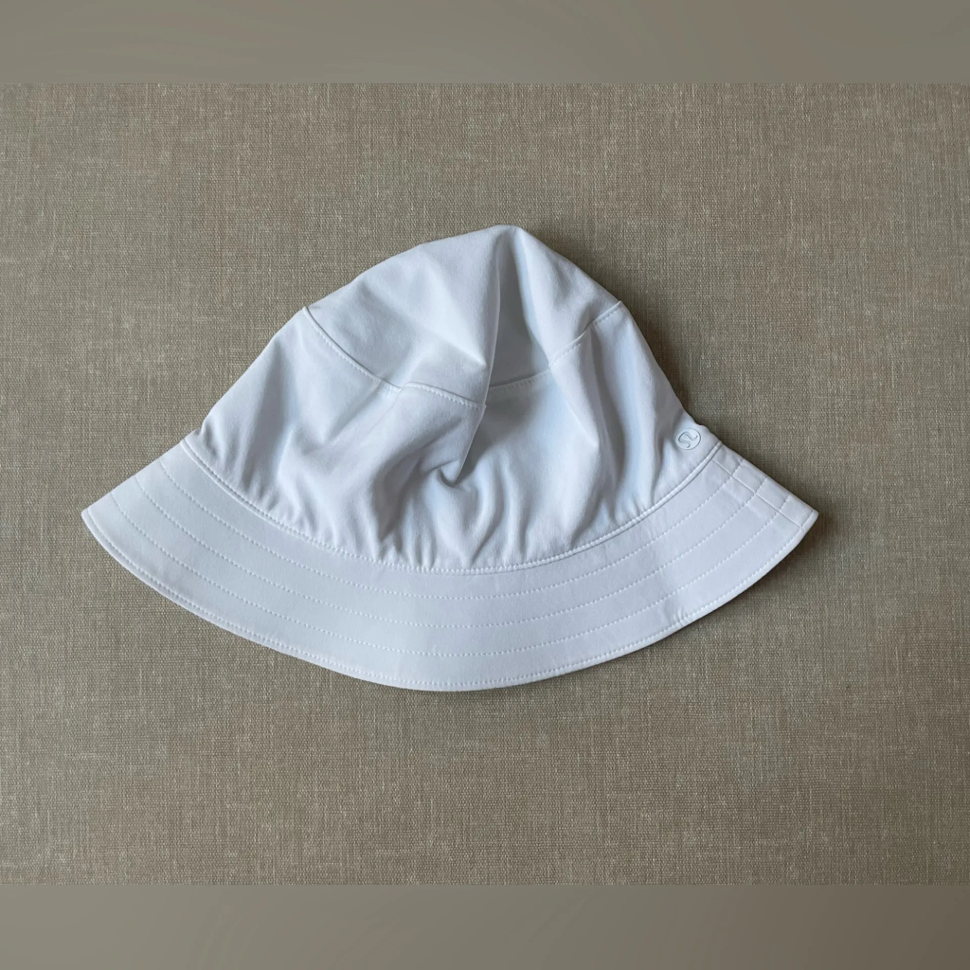 Lululemon Reversible Bucket Hat - White/Bone - Image 4