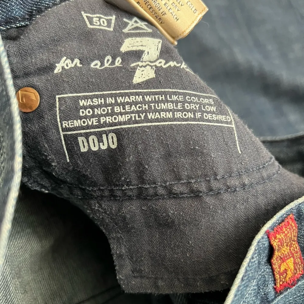 7FAM  Dojo Vintage Bootcut Flare Jeans | Medium Blue | 25 *flaw - Image 6