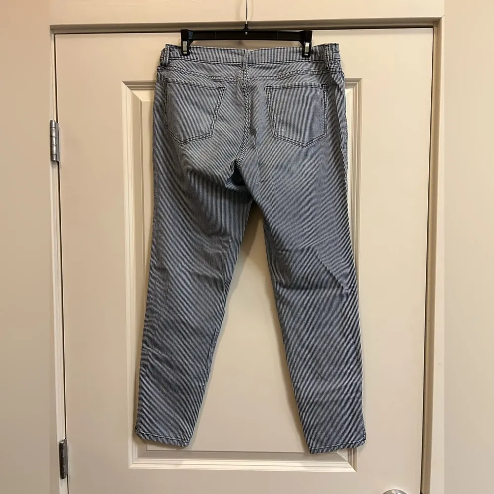 Banana Republic Skinny Fit Jeans Blue White Stripe - size 31/12 - Image 2