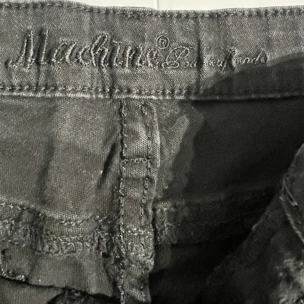 Machine Nouvelle Mode Black Denim Shorts Frayed Hems Size 28 USA Medium - Image 7