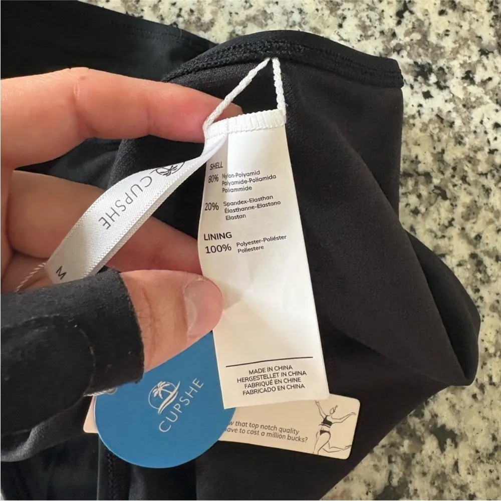 Cupshe Black Scalloped V-Neck High-Waisted Bikini New With Tags. - Image 9