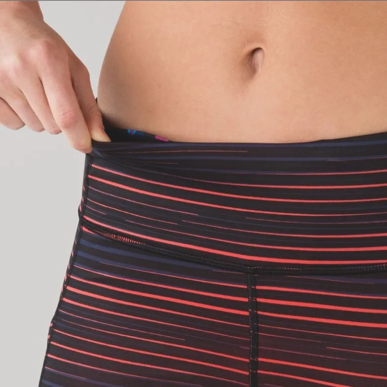 Lululemon Running Walking Speed Tight IV, size 6 - Image 5