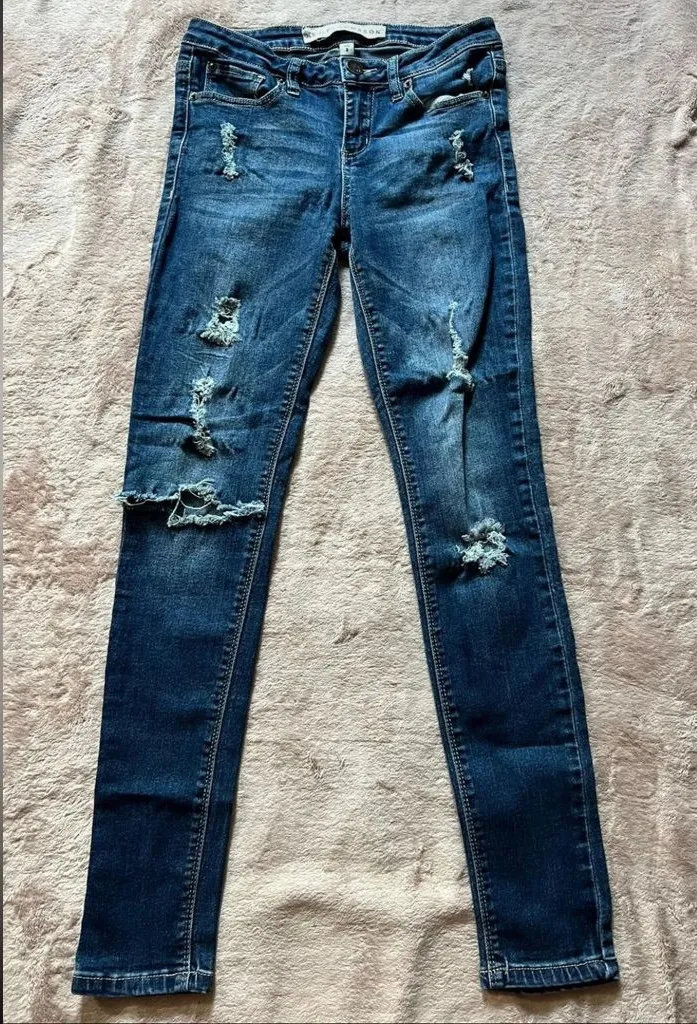 ASHLEY‎ MASON Jeans Womens 3 Blue Denim Stretch Waist Distressed - Image 1