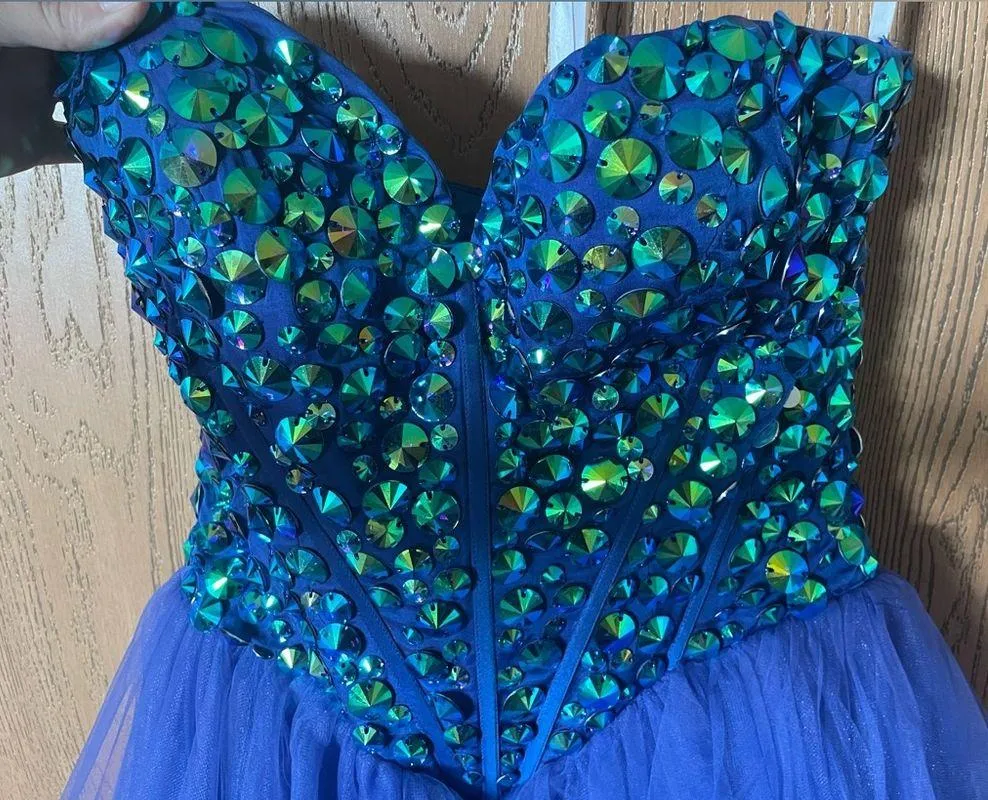 Strapless Sweetheart Cut Crystal Rhinestone Short Homecoming Dress - Image 3