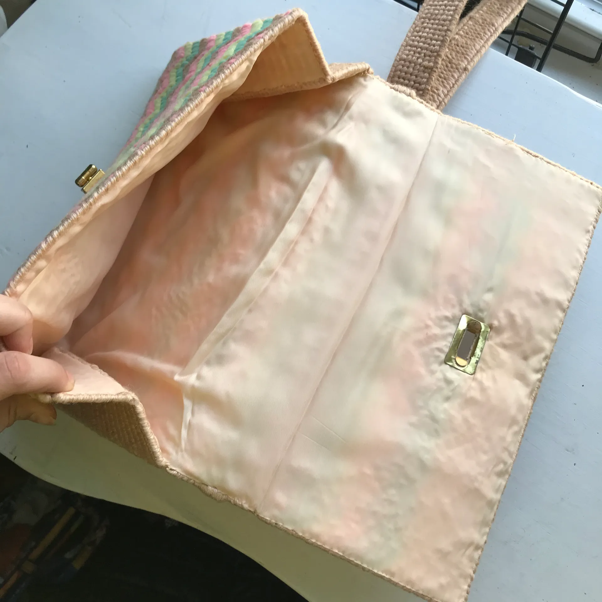 American Vintage PERFECT SPRING TIME PINK/GREEN/YELLOW/TAN WEAVED SHOULDER BAG PURSE - Image 4