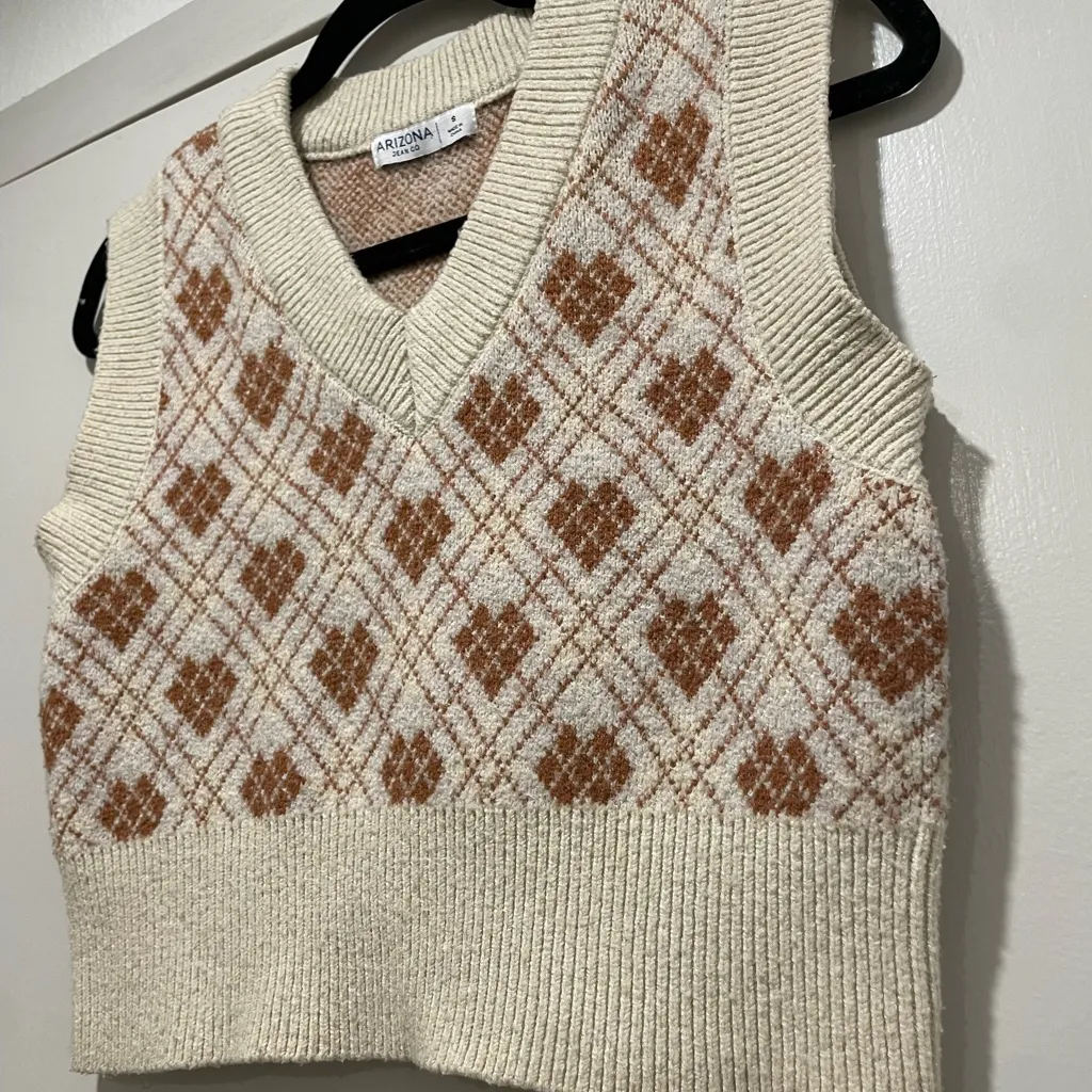 Arizona Jean Co. Preppy Brown & Cream Plaid Sleeveless V-Neck Sweater Vest - S - Image 4